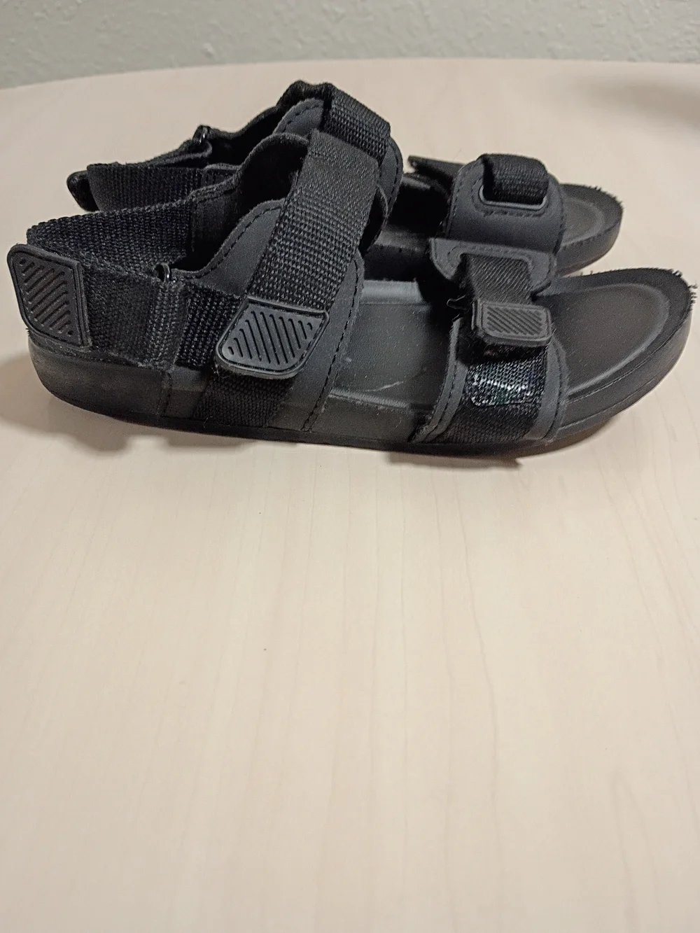 Cat & Jack Black Adjustable Strap Kids Sandals Size 12